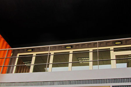 Edificio De Contenedores En Comodoro Rivadavia: Múltiples Espacios En 600 M2